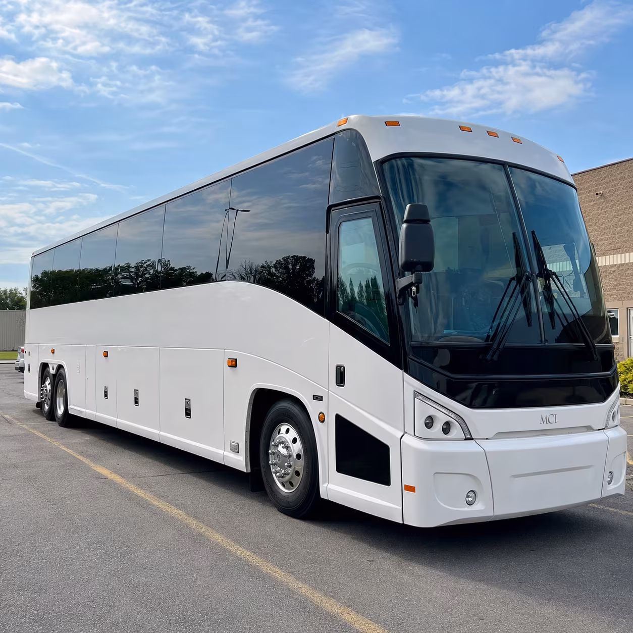 private charter buses for layovers in miami gardens