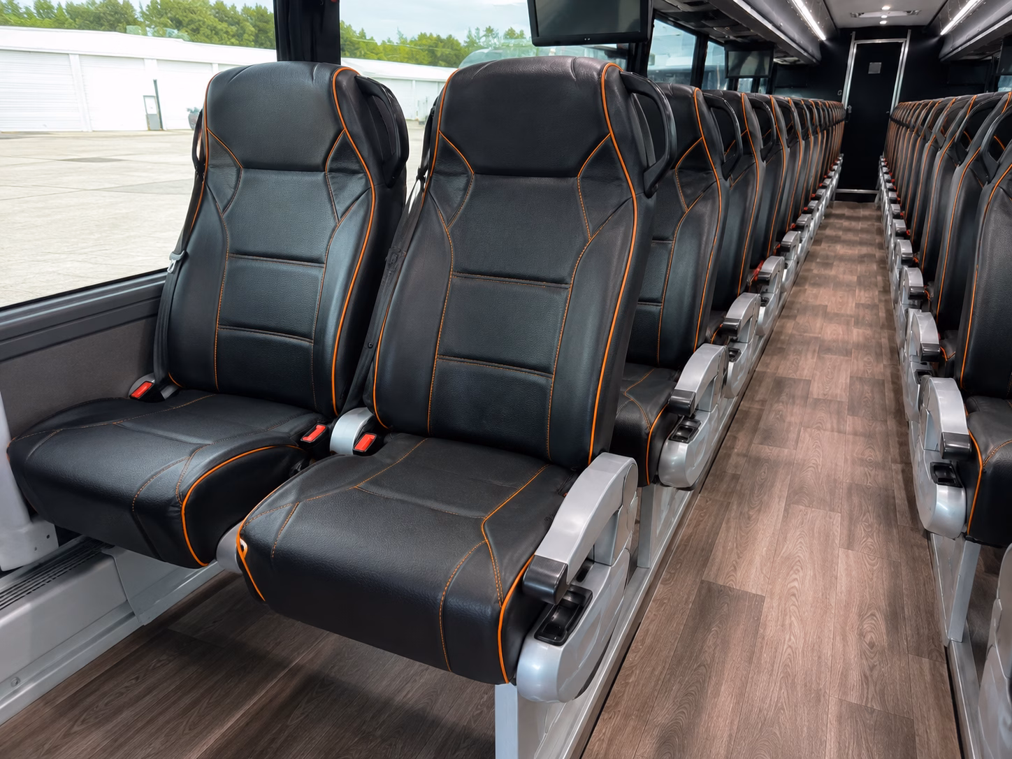 shuttle services for airline crews and airport staff in miami gardens